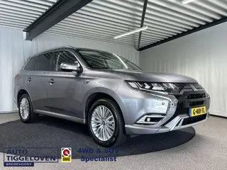 Mitsubishi Outlander 2.4 PHEV Intense+ Automaat | Trekhaak | Pano