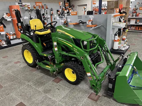 John Deere 2026R-701596