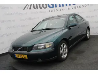 Volvo S60 2.4 Edition nette sedan met trekhaak en NAP