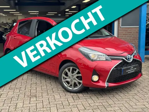 Toyota Yaris 1.5 Hybrid Dynamic 2016 AUT PANO CLIMA LM NAP!