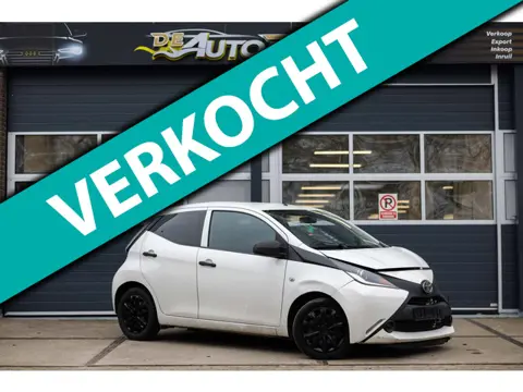 Toyota Aygo 1.0 VVT-i x SCHADE!|AIRCO|CRUISE|