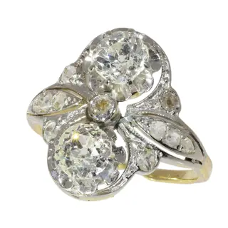 Belle Époque Diamond Ring with Leaf-Shaped Shoulders, circa 1910