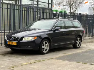 Volvo V70 1.6 T4 Limited Edition / Leer / stoelverwarming