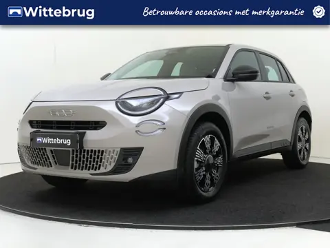 Fiat 600 1.2 Hybrid Urban | Parkeersensoren | Apple Carplay | Cruise Control