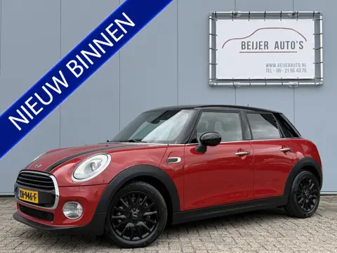 MINI 5-deurs 1.5 Cooper Chili Business Automaat/Trekhaak/Navi/Climate.