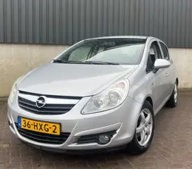 Opel Corsa 1.4 ( 5 Deurs ) 2009 | Apk 03-2027 | Airco | LM Velgen | Nieuw Distributie ketting | Aux
