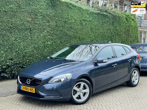 Volvo V40 1.6 D2 RIJDT SUPER/LAGE KM/PDC/DISTR.VERVANGEN!!