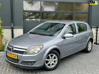 Opel Astra 1.4 Enjoy 5-deurs | Trekhaak | Nieuwe APK | Lichtmetaal