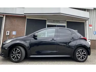 Toyota Yaris 1.5 Hybrid Style / Apple Carplay & Android / Camera / Clima / Stoelverwarming