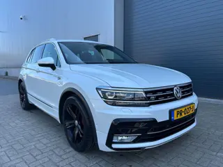 Volkswagen Tiguan 2.0 TDI 4Motion Highline R AUT PANO