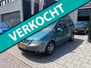 Volkswagen Touran 1.6-16V FSI Trendline Automaat Trekhaak NAP APK