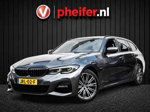 BMW 3 Serie Touring 320e Aut. M-pakket Trekhaak/ Stoel-stuurverwarming/ Navigatie/ Camera/ Carplay/ 