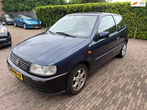 Volkswagen Polo 1.6 Automaat velgen audio usb aux dakraam