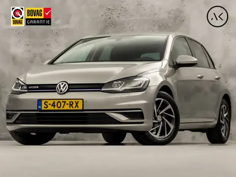 Volkswagen Golf 1.5 TSI Sportline (APPLE CARPLAY, GROOT NAVI, CLIMATE, LED KOPLAMPEN, STOELVERWARMIN