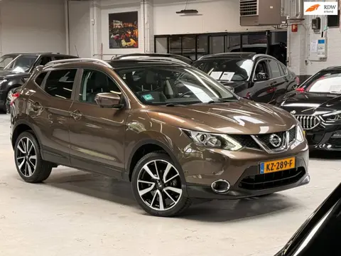 Nissan Qashqai 1.2 Tekna Panorama Leder Navigatie Cruise control Org. NL