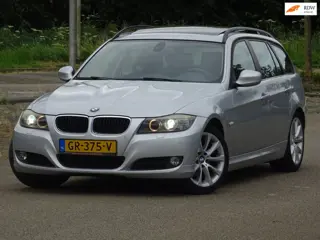 BMW 3-serie Touring 318i High Executive NAVI/PANO/LEER/XENON