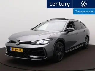 Volkswagen Passat Variant 1.5 eHybrid R-Line Business | Panodak | Zwenk-trekhaak | Camera | Harman K