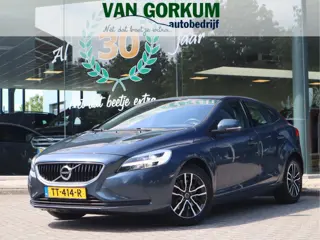 Volvo V40 2.0 T2 Momentum Navi /Stoelverw / Trekhaak / Climate / Handgesch Goed onderhouden
