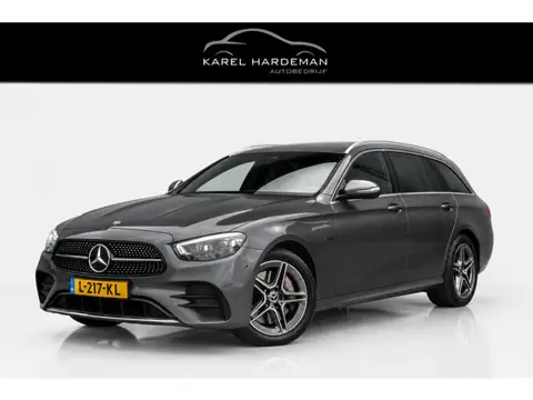 Mercedes-Benz E-klasse Estate 300 e AMG Line | Panoramadak | Afn. trekhaak | Burmester | LED | Stoel