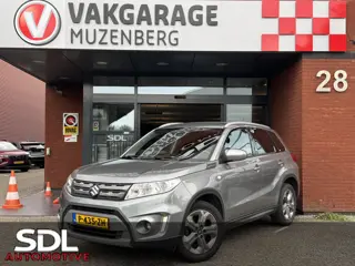 Suzuki Vitara 1.6 Exclusive // TREKHAAK // NAVI // CLIMA // CRUISE // CAMERA // STOEL VERWARMING // 