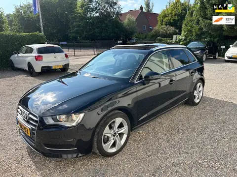 Audi A3 Sportback 1.4 TFSI Attraction Pro Line PANODAK!