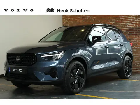 Volvo XC40 2.0 B4 Plus Black Edition | Elektrisch Verstelbare Voorstoelen | Stoel + Stuurverwarming 
