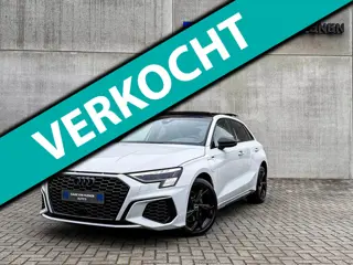 Audi A3 Sportback 40TFSI e 204pk S-Tronic Competition S Edition S-Line Pano|S-Kuipstoel|Ambiance|Mat
