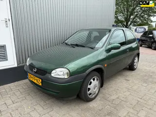 Opel Corsa 1.2i-16V Onyx