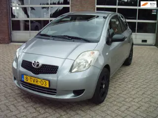 Toyota Yaris 1.0 VVTi