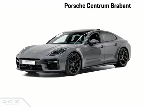 Porsche Panamera 4 E-Hybrid