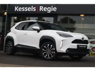 Toyota Yaris Cross 1.5 Hybrid Team | ACC | Keyless | Camera | CarPlay | 17” | DAB
