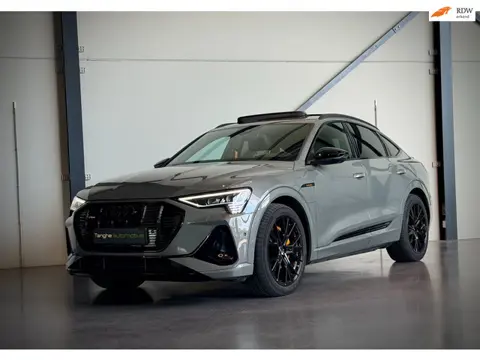 Audi E-tron Sportback 55 Black Ed, Panodak, ACC, Chronos Grau, Bang & Olufsen, Nachtzicht