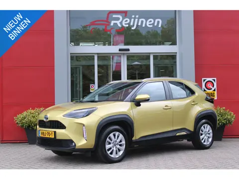 Toyota Yaris Cross 1.5 Hybrid Dynamic | KEYLESS ENTRY / START | VOORSTELEN VERWARMD | STUUR VERWARMI