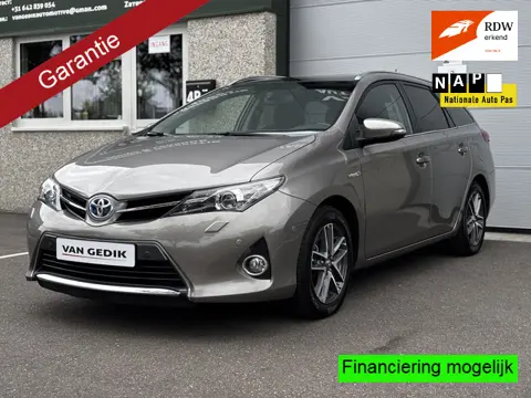 Toyota Auris Touring Sports 1.8 Hybrid Lease Keyless  Pano Navi Trekhaak Stoelver Nap