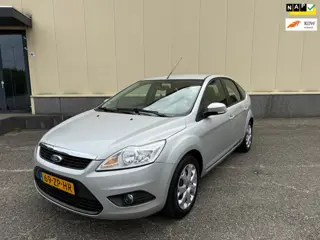 Ford Focus 1.6 Trend Nieuwe APK !