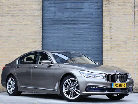 BMW 7 Serie 740e iPerformance High Executive Laserlight | Massage | Soft-Close | Display Key | HUD