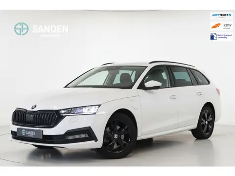 Skoda Octavia Combi 1.4 TSI iV PHEV Ambition|2023|Automaat|LED|DAB|Stoel+stuurverwarming|Lane assist