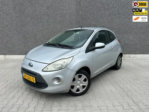 Ford Ka 1.2 Trend | DISTRIBUTIERIEM VERNIEUWD | APK T/M 29-8-2027 | AFLEVERBEURT | NAP | ORIGINEEL N
