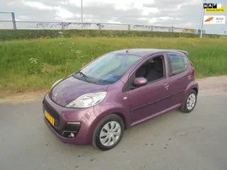 Peugeot 107 Peugeot 107 1.0 benzine 5 deurs airco 144.000km