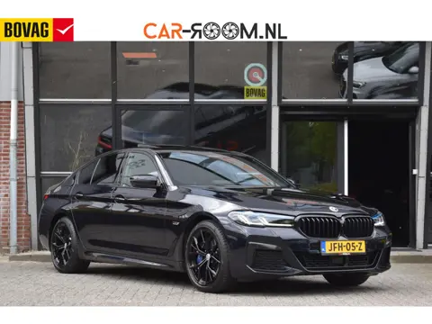 BMW 5-serie 545e xDrive M-Sport Pano Laser H&K HUD Keyless Trekhaak
