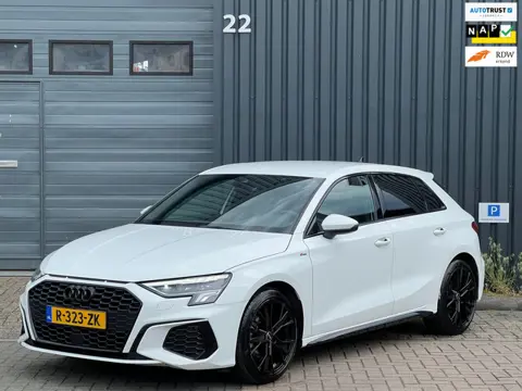 Audi A3 Sportback 30 TFSI S edition|WEEKACTIE|Virtual|ACC|Matrix|SportStoelen|Stoel Verw|Carplay