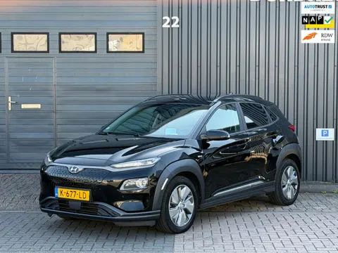 Hyundai Kona EV Limited 64 kWh|WEEKACTIE|Fase 3|95% Soh|Cam|Leder|Head-Up|Dodehoek|Stoel Verkoeling+