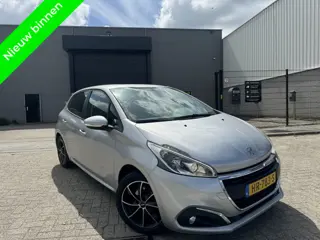 Peugeot 208 1.6HDI EURO 6 NAVI CLIMA CRUISE NETJES
