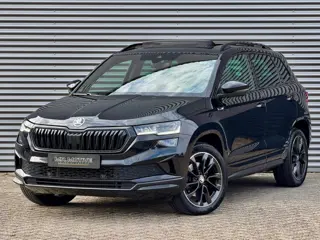 Skoda Karoq 1.5 TSI ACT Sportline Business | Panorama | Trekhaak | Leder | Camera | Matrix LED | 1e 