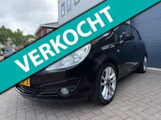 Opel Corsa 1.4-16V Cosmo/Airco/Cruise-c/Pdc/Aux/Elek-pakket/Lichtmetalen velgen/Apk
