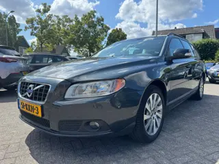 Volvo V70 2.0 Limited Edition 107kWApk 8/8/27,Clima,Cruise,Leder,Navi,Elek-pakket