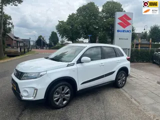 Suzuki VITARA 1.4 Boosterjet Select Smart Hybrid // 1500 kilo trekgewicht // Snel te rijden // Rijkl