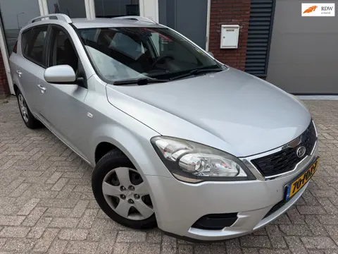 Kia Cee'd 1.4 CVVT X-tra / Airco / 5DRS / AUX / NAP