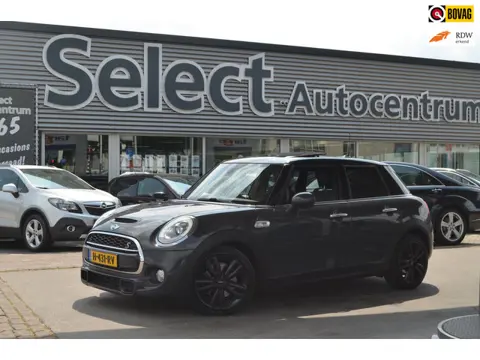 Mini 5-Deurs 2.0 Cooper S Pepper Serious Business|AUTOMAAT|PANO|LEDER|STOELVERW.|NAVI|PDC