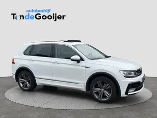 Volkswagen Tiguan 2.0 TSi DSG 4Motion Highline Business R-Line | EL. TREKHAAK | STANDKACHEL | PANORA